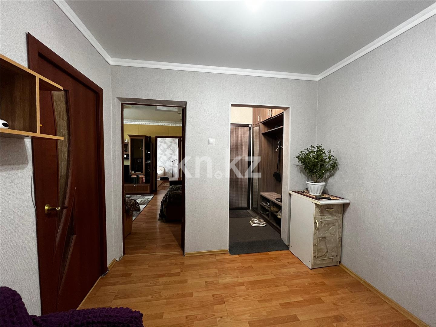 Продажа 4-комнатной квартиры, 76 м², мкр-н Голубые Пруды, дом  6 в Караганде - фото 15