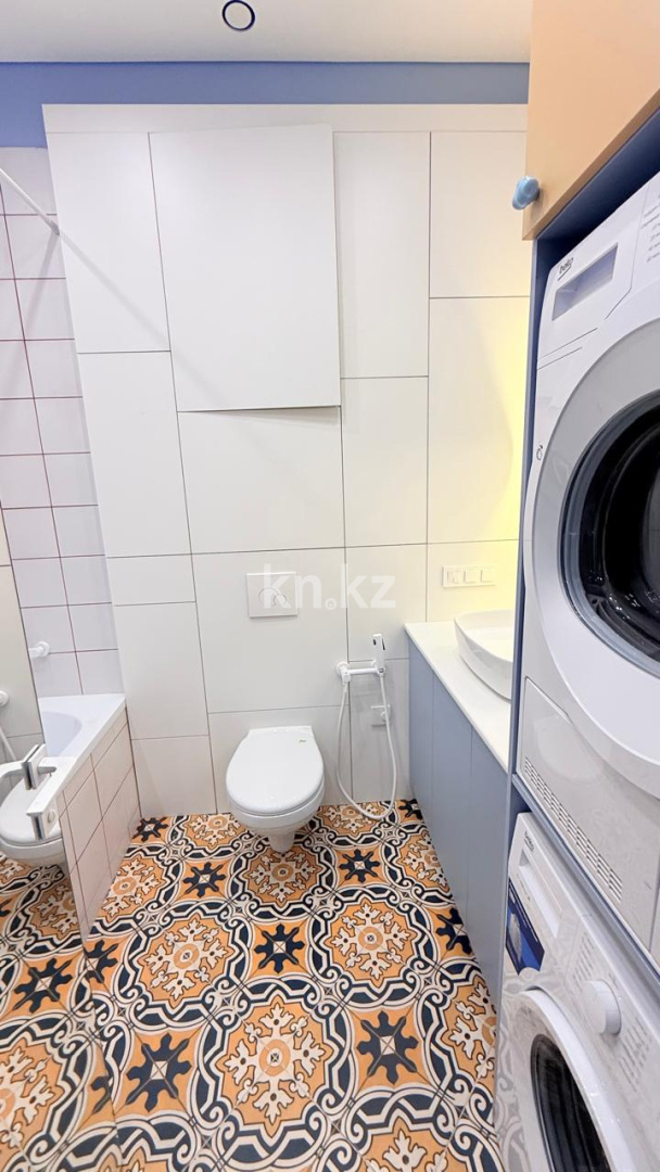 Продажа 3-комнатной квартиры, 40 м², ул. Е-36, дом  4 в Астане - фото 4