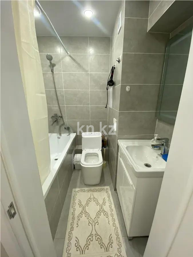 Продажа 2-комнатной квартиры, 39.4 м², ул. Жарокова, дом  201 в Алматы - фото 3