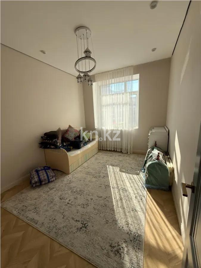 Продажа 4-комнатной квартиры, 98 м², ул. Казыбек би, дом  37 в Астане - фото 3