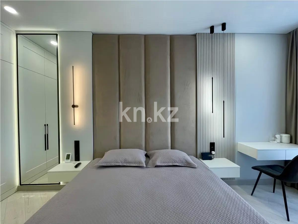 Продажа 3-комнатной квартиры, 95 м², пр. Республики, дом  23/1 в Караганде - фото 2