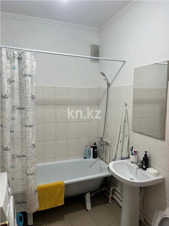 Продажа 2-комнатной квартиры, 61 м², мкр. Мамраева (Восток-5) в Караганде - фото 2