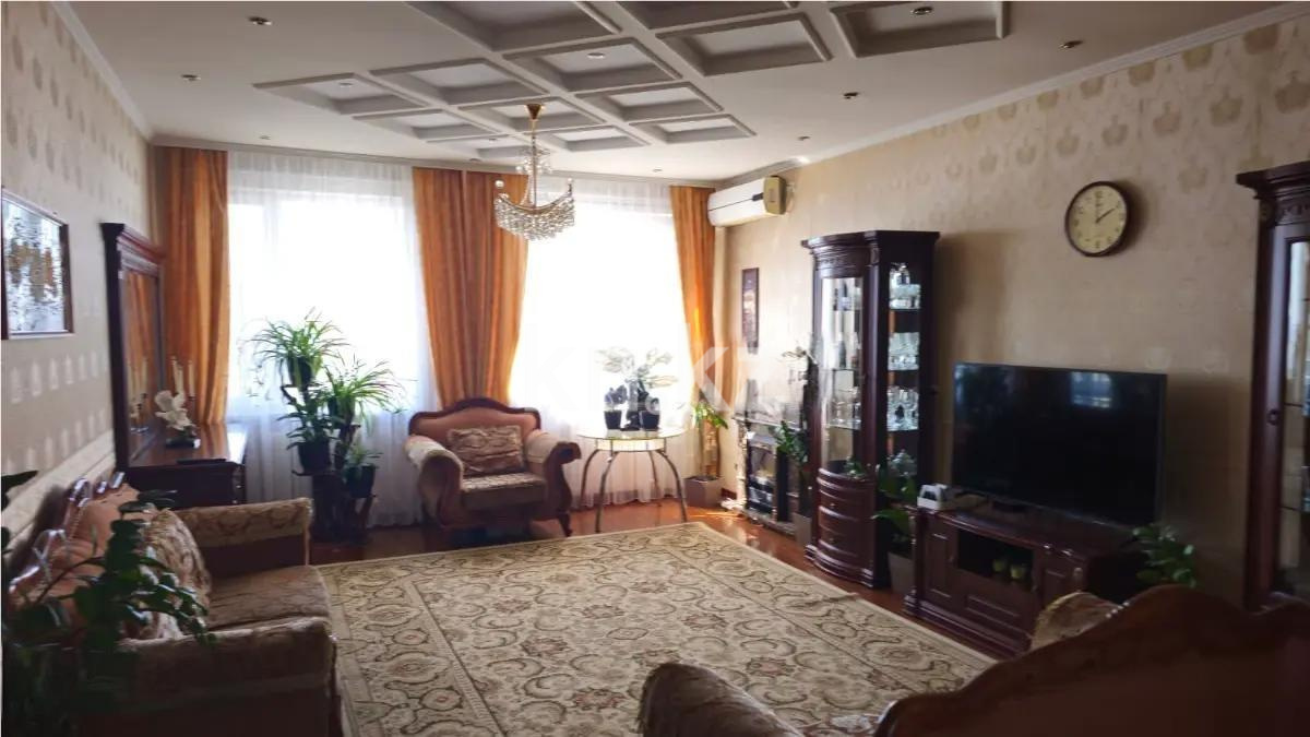 Продажа 3-комнатной квартиры, 106.5 м², ул. Габдуллина, дом  11 в Астане