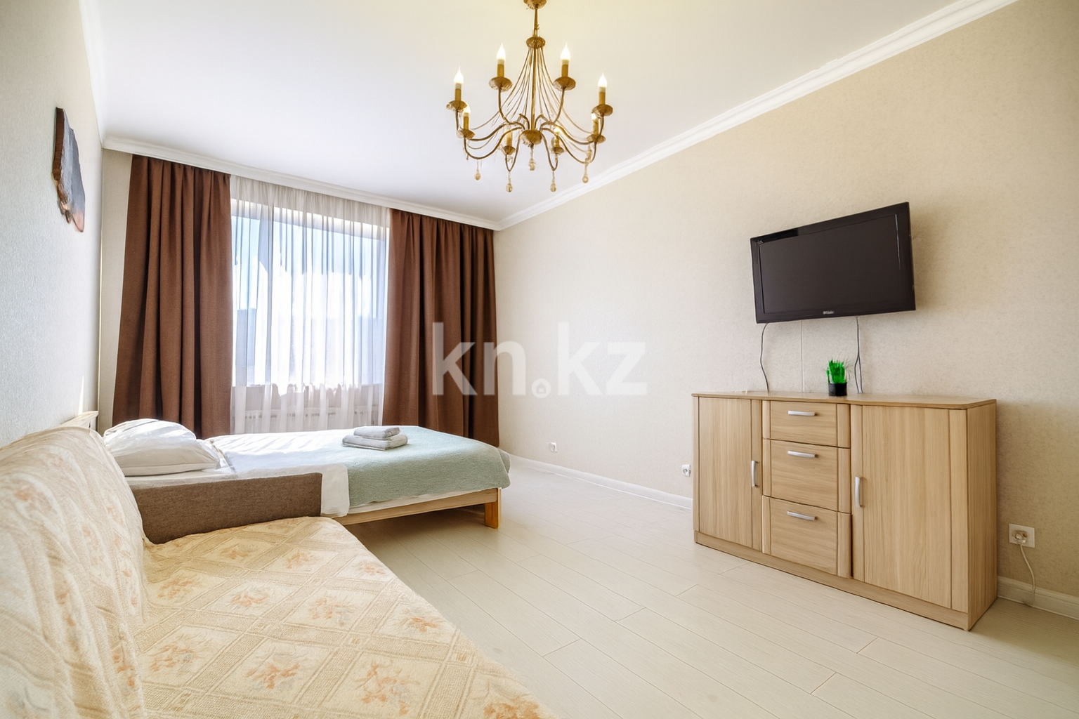 Аренда 1-комнатной квартиры посуточно, 45 м², ул. Сауран, дом  10б - ул. Алматы в Астане