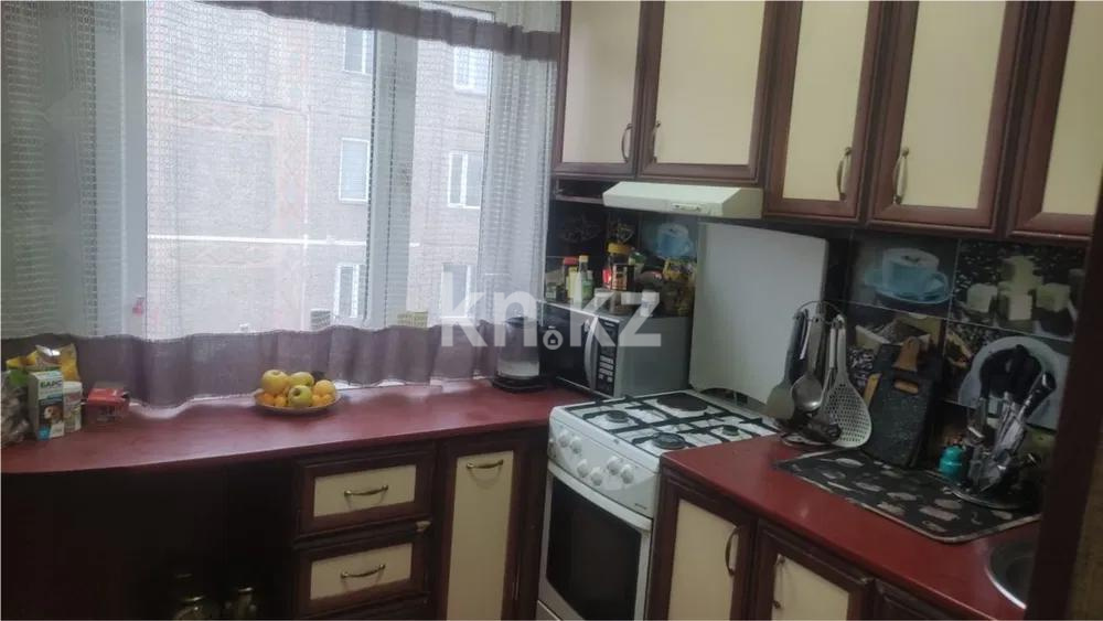 Продажа 3-комнатной квартиры, 60 м², ул. Казахстанская, дом  124 в Шахтинске - фото 4