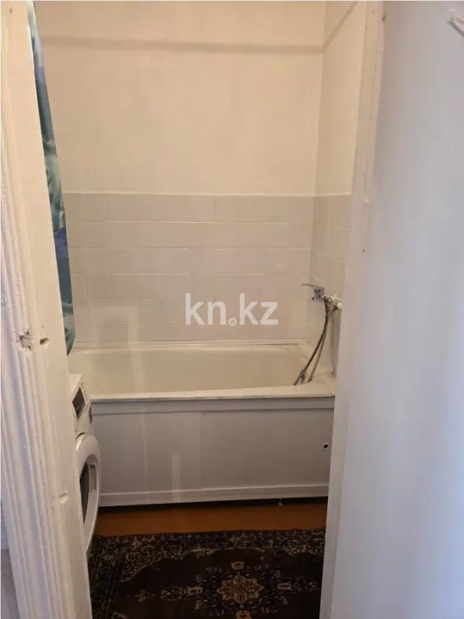 Продажа 1-комнатной квартиры, 38 м², ул. Космонавтов, дом  145 в Караганде - фото 3