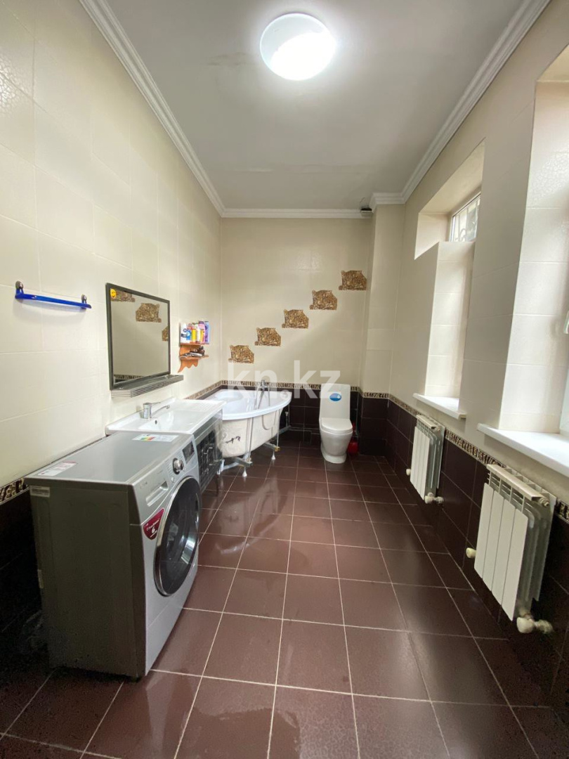 Продажа 7-комнатного дома, 432 м² в Алматы - фото 30