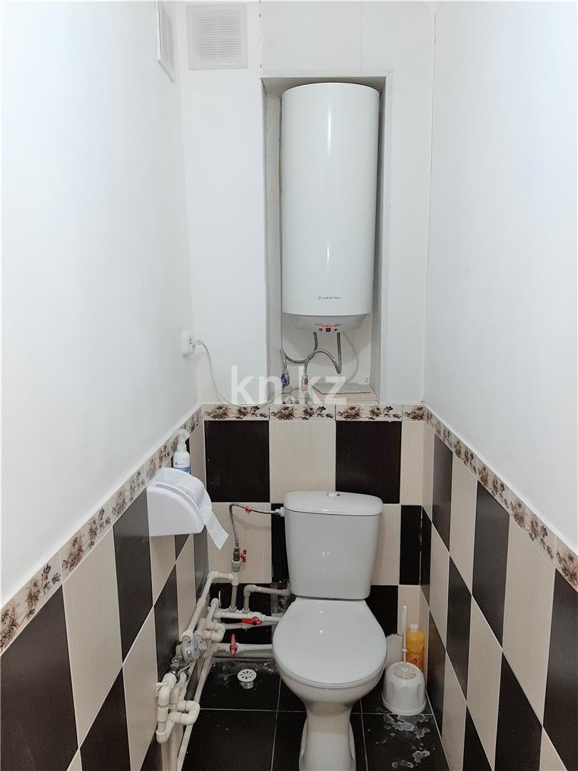 Продажа 3-комнатной квартиры, 69 м², ул. 9-й мкр. в Темиртау - фото 10