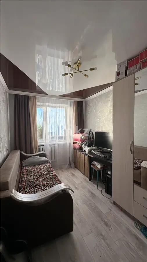 Продажа 3-комнатной квартиры, 64 м², 2 квартал, дом  30 в Караганде - фото 2