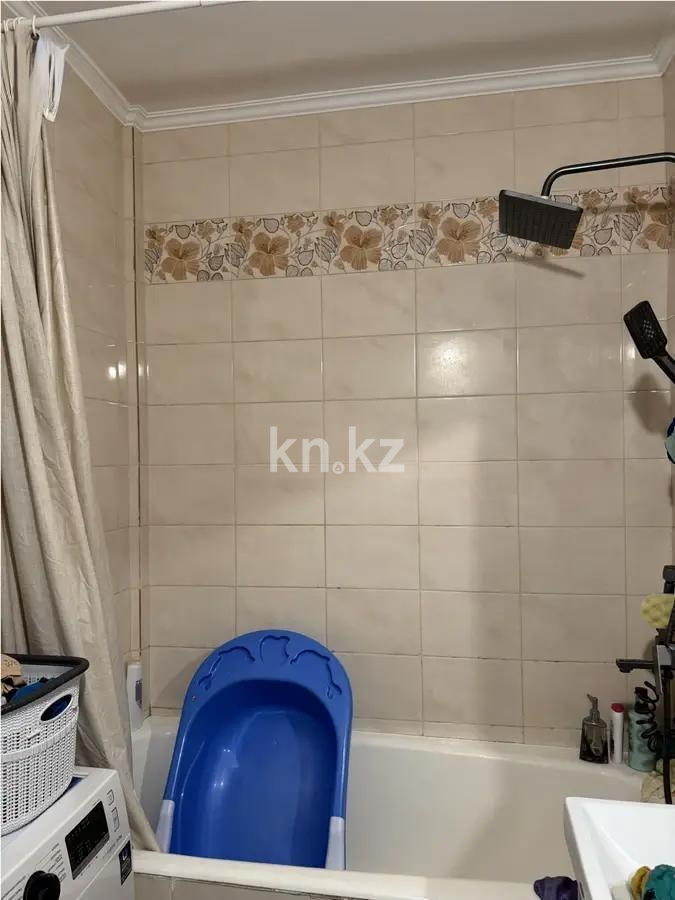 Продажа 3-комнатной квартиры, 70 м², ул. 20-я Линия, дом  198 в Алматы - фото 4