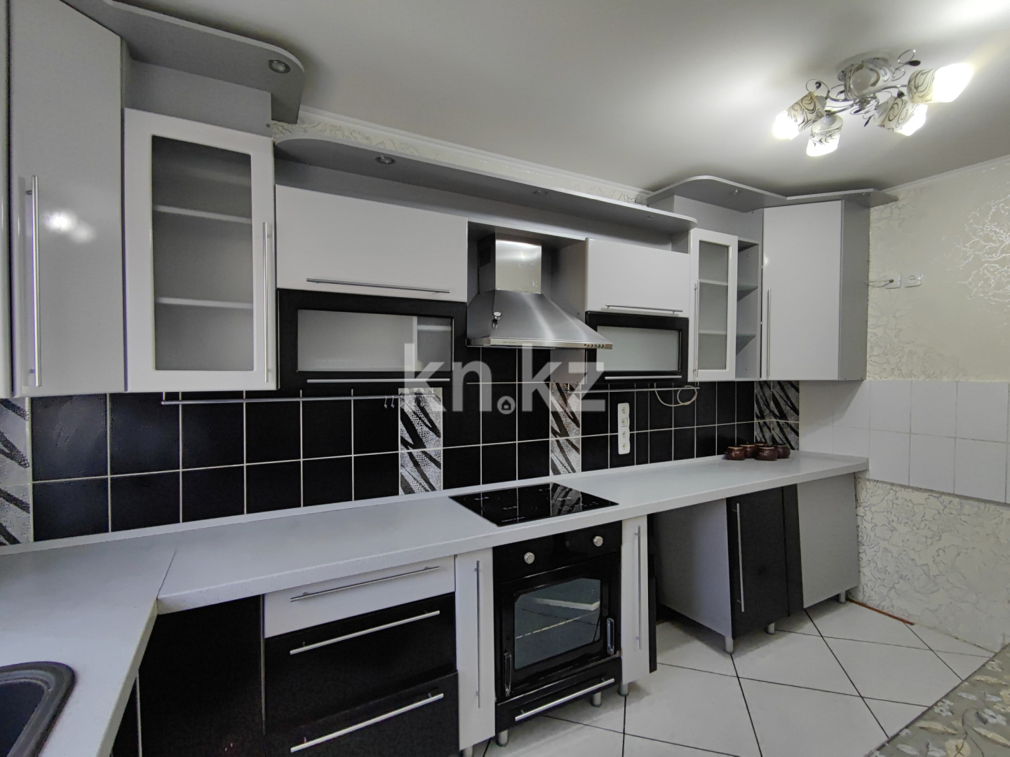 Продажа 3-комнатной квартиры, 75 м², 1 кв-л, дом  10 в Караганде - фото 17