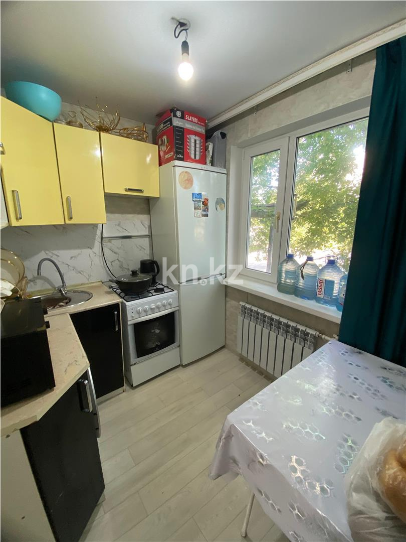 Продажа 3-комнатной квартиры, 61 м², 18-й мкр. в Караганде - фото 2