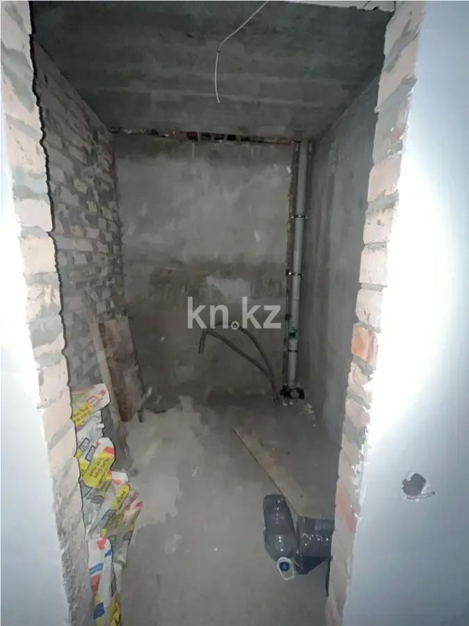 Продажа 2-комнатной квартиры, 65 м², мкр. Голубые Пруды, дом  3/2 в Караганде - фото 4