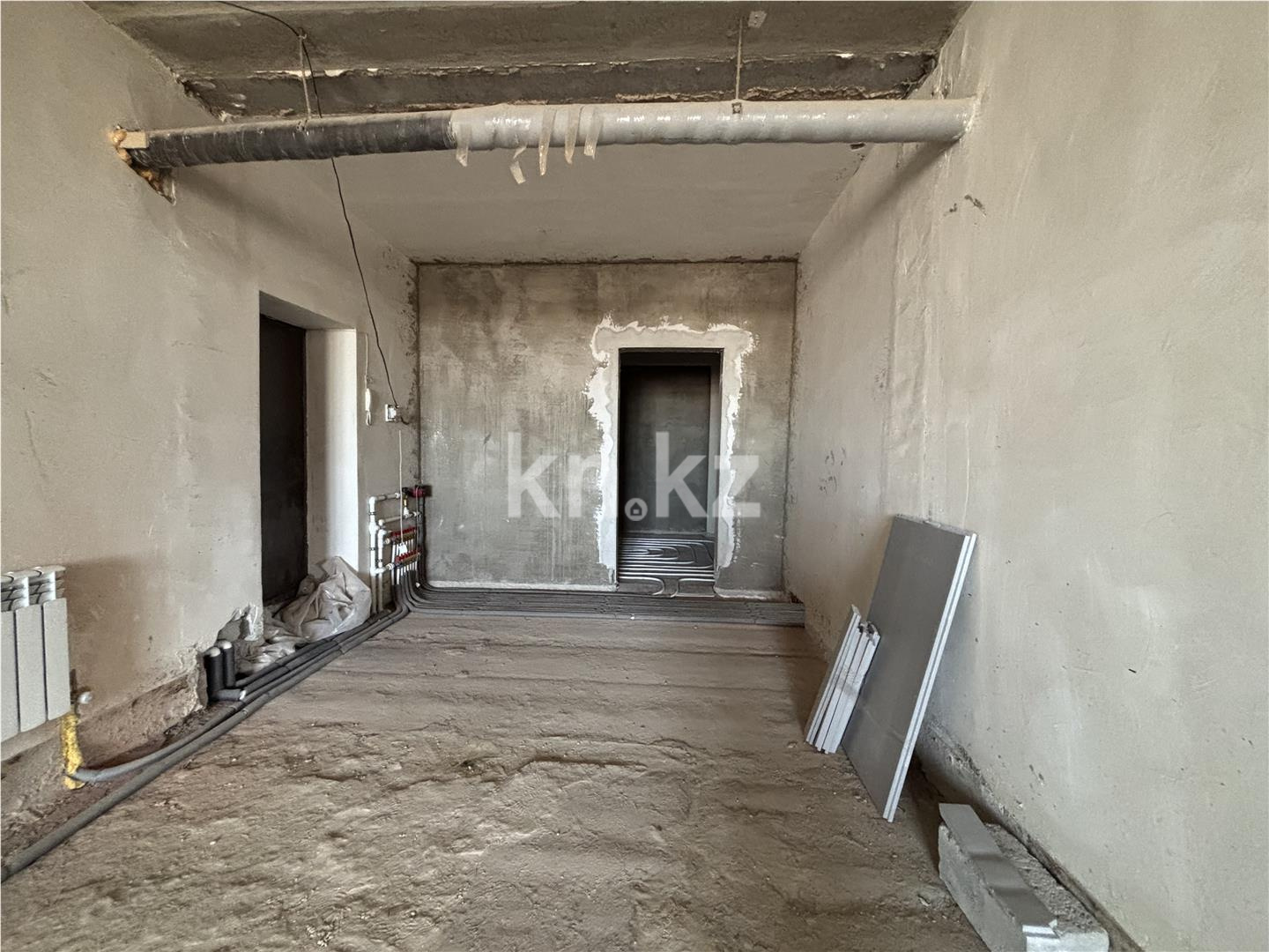 Продажа 3-комнатной квартиры, 149 м², ул. Аманжолова в Караганде - фото 6