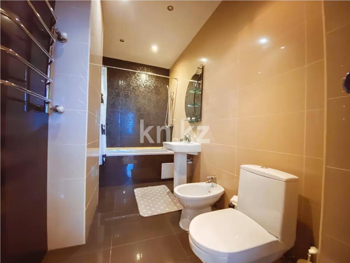 Продажа 4-комнатной квартиры, 200 м² в Алматы - фото 9