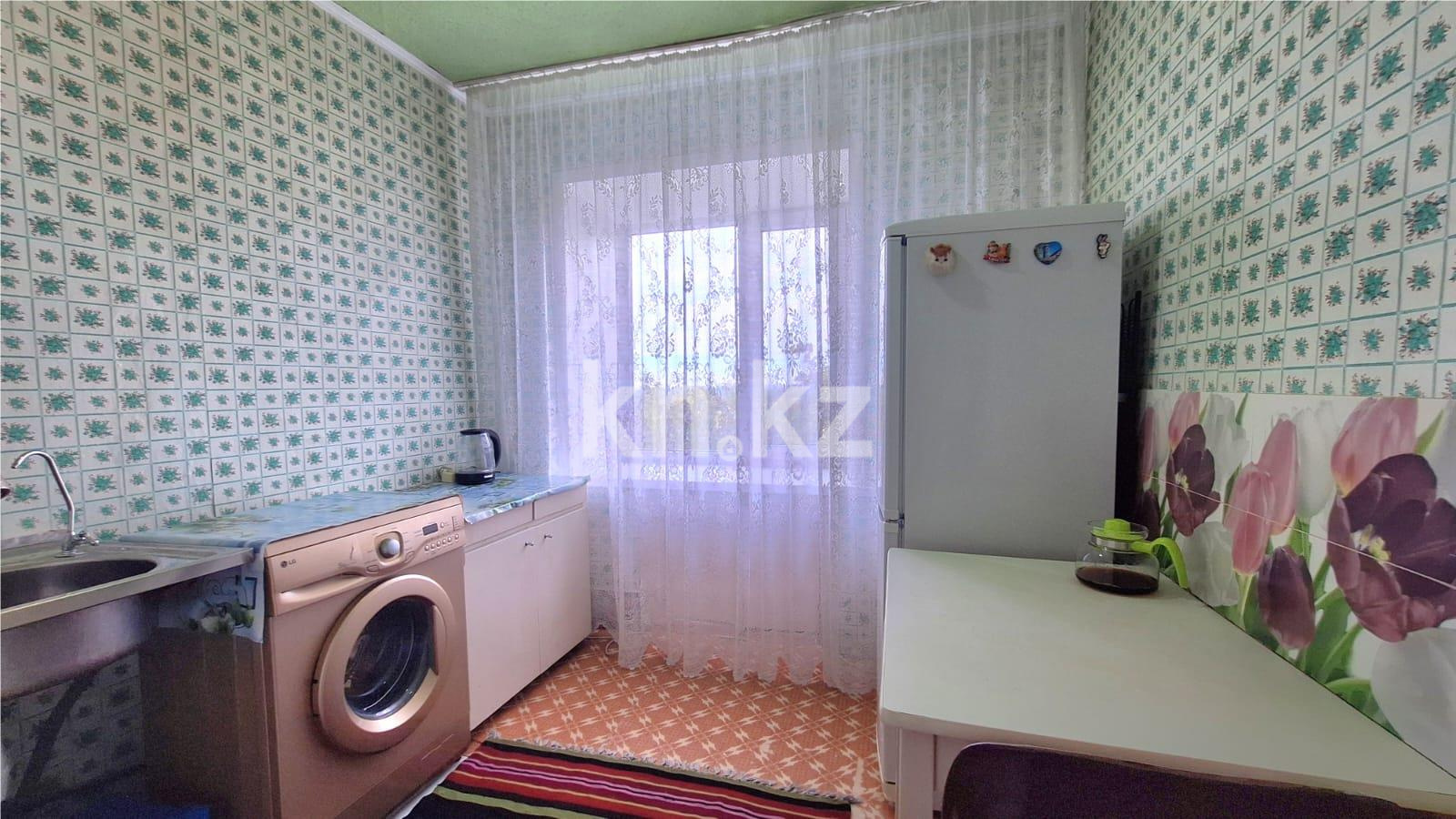 Продажа 2-комнатной квартиры, 43 м², 11 кв-л, дом  8 в Караганде - фото 5