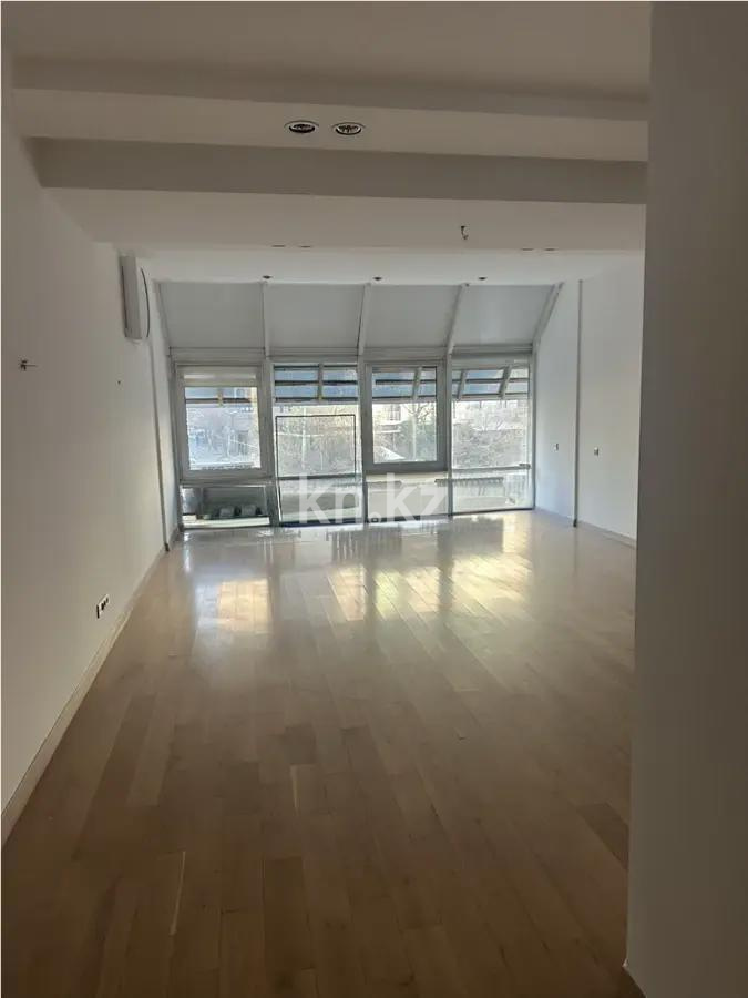 Продажа 4-комнатной квартиры, 268.1 м², пр. Достык, дом  132 в Алматы - фото 2