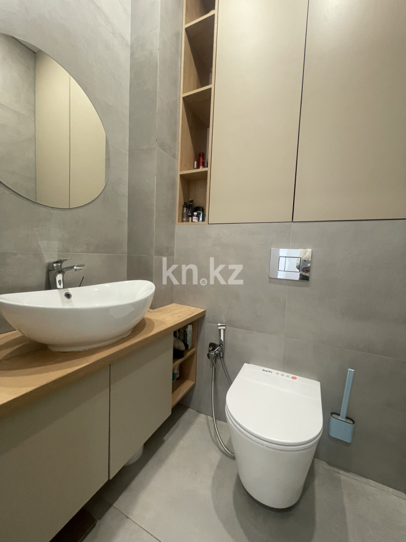 Продажа 3-комнатной квартиры, 74.8 м², ул. Муканова, дом  61/2 в Караганде - фото 15