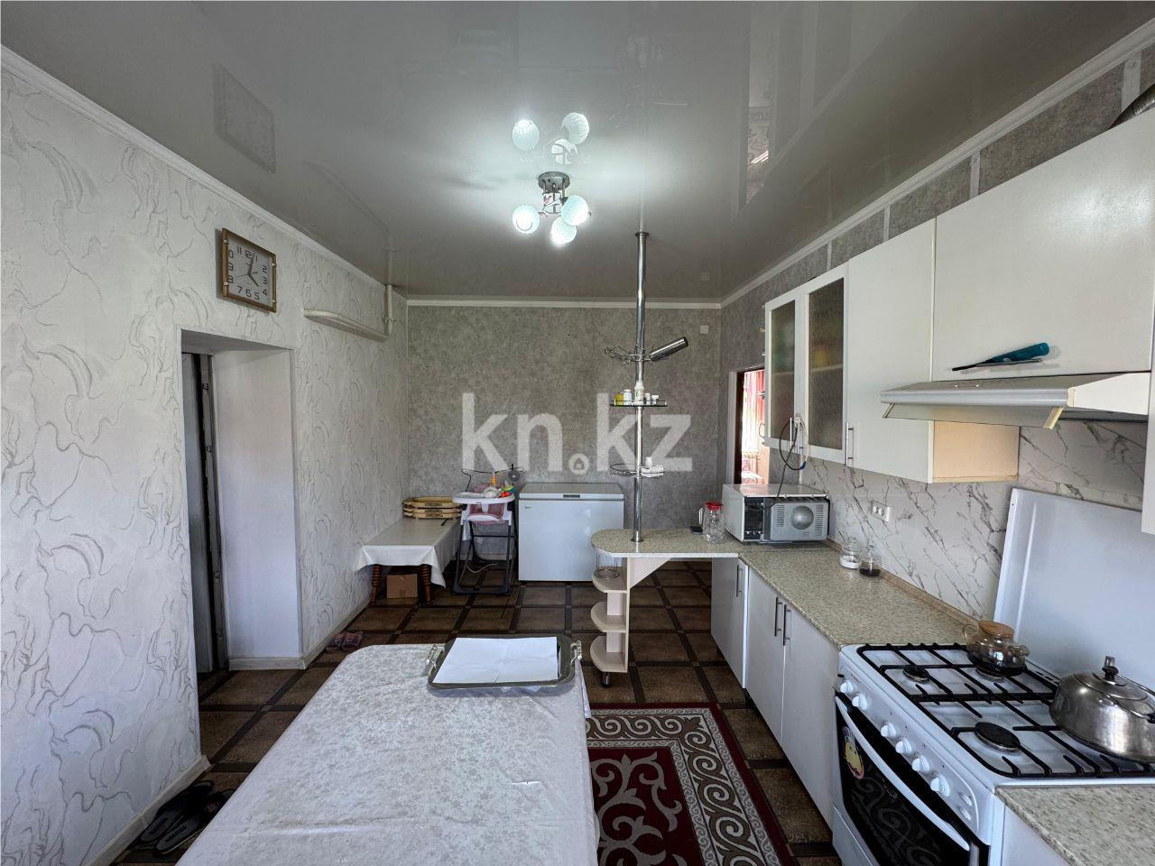 Продажа 7-комнатного дома, 220 м², ул. Менделеева, дом  39 в Караганде - фото 15