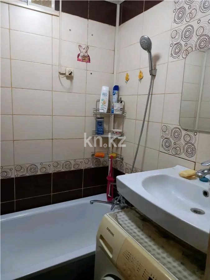 Продажа 3-комнатной квартиры, 57 м², ул. Локомотивная, дом  145 в Караганде - фото 4