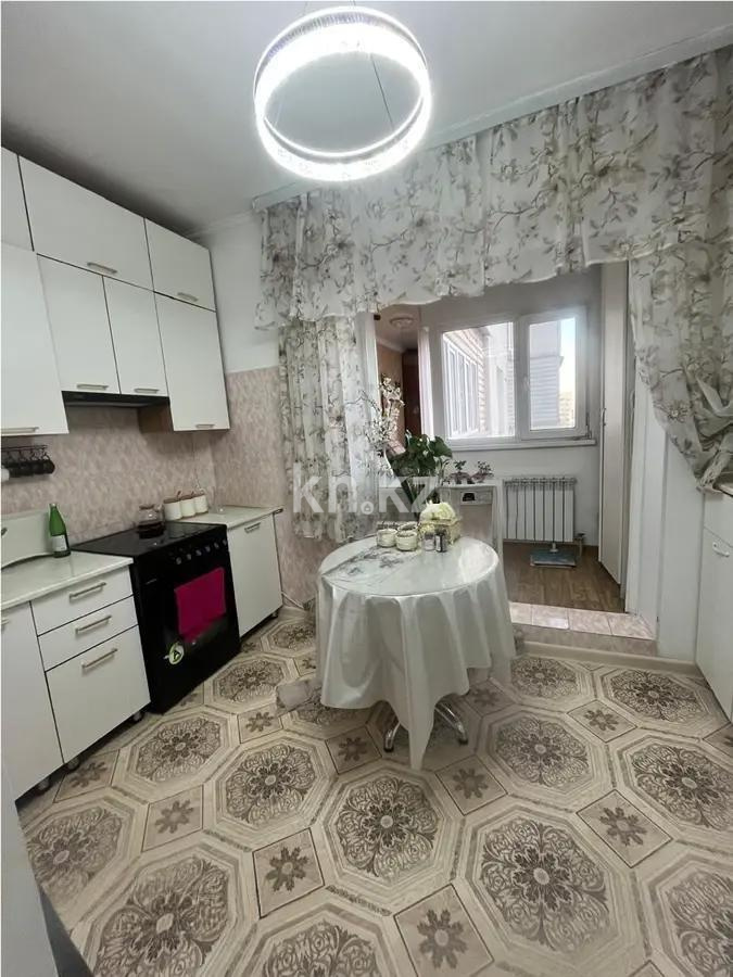 Продажа 1-комнатной квартиры, 34 м², мкр-н Аксай-1а, дом  10 в Алматы - фото 2