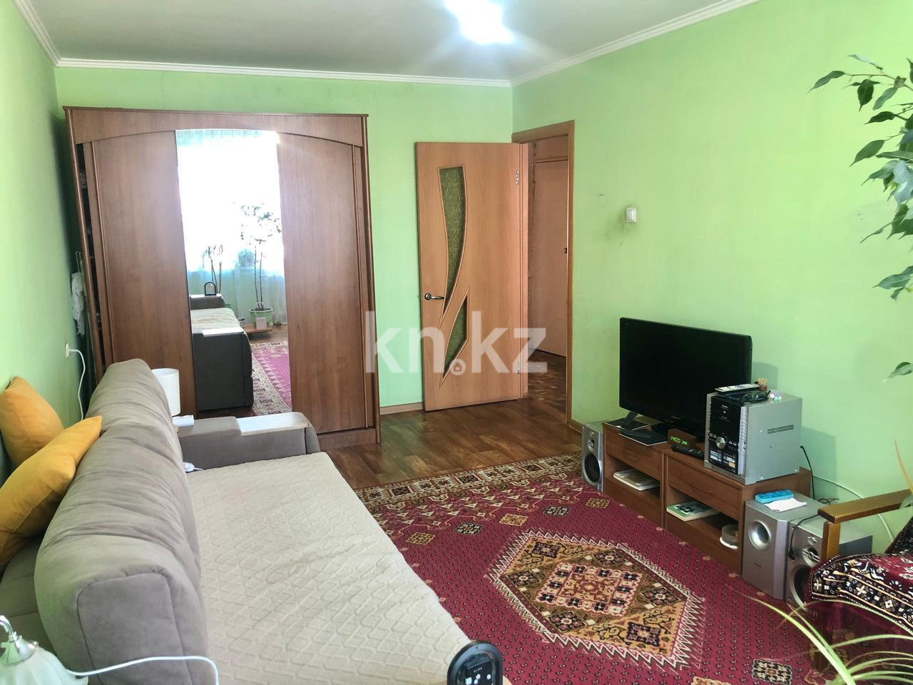 Продажа 3-комнатной квартиры, 63 м², 14-й мкр. в Караганде - фото 2