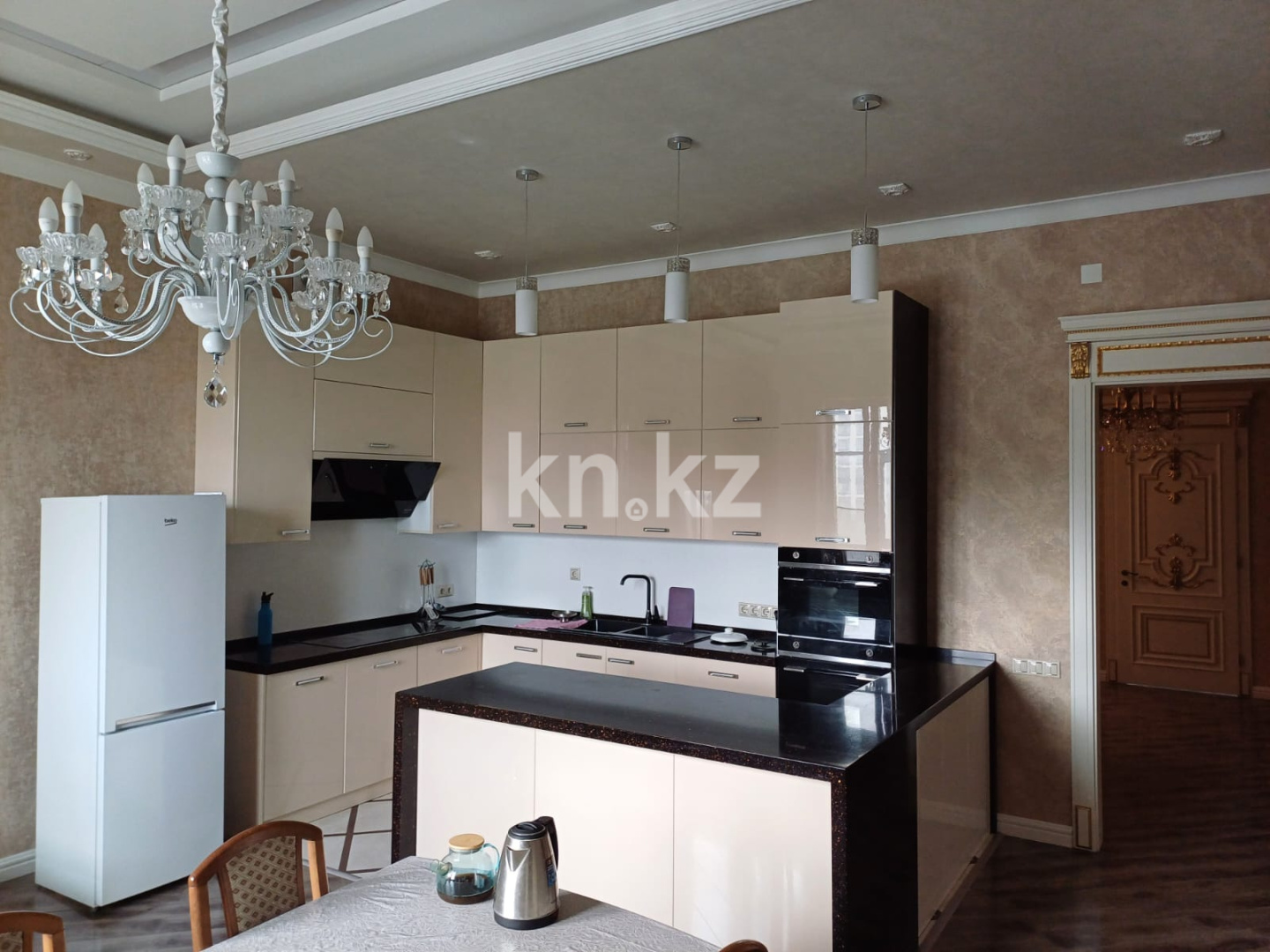 Продажа 5-комнатной квартиры, 270 м², ул. Бокейхана, дом  14 в Астане - фото 7