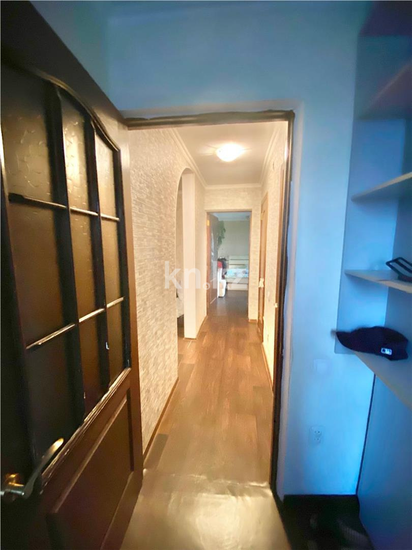 Продажа 3-комнатной квартиры, 62 м², ул. Гапеева в Караганде - фото 8