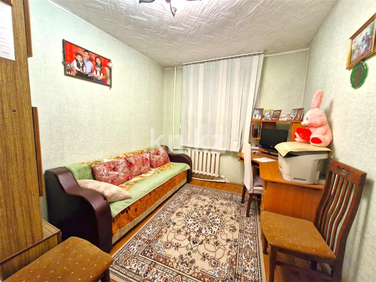 Продажа 4-комнатной квартиры, 80 м², ул. Язева в Караганде - фото 4