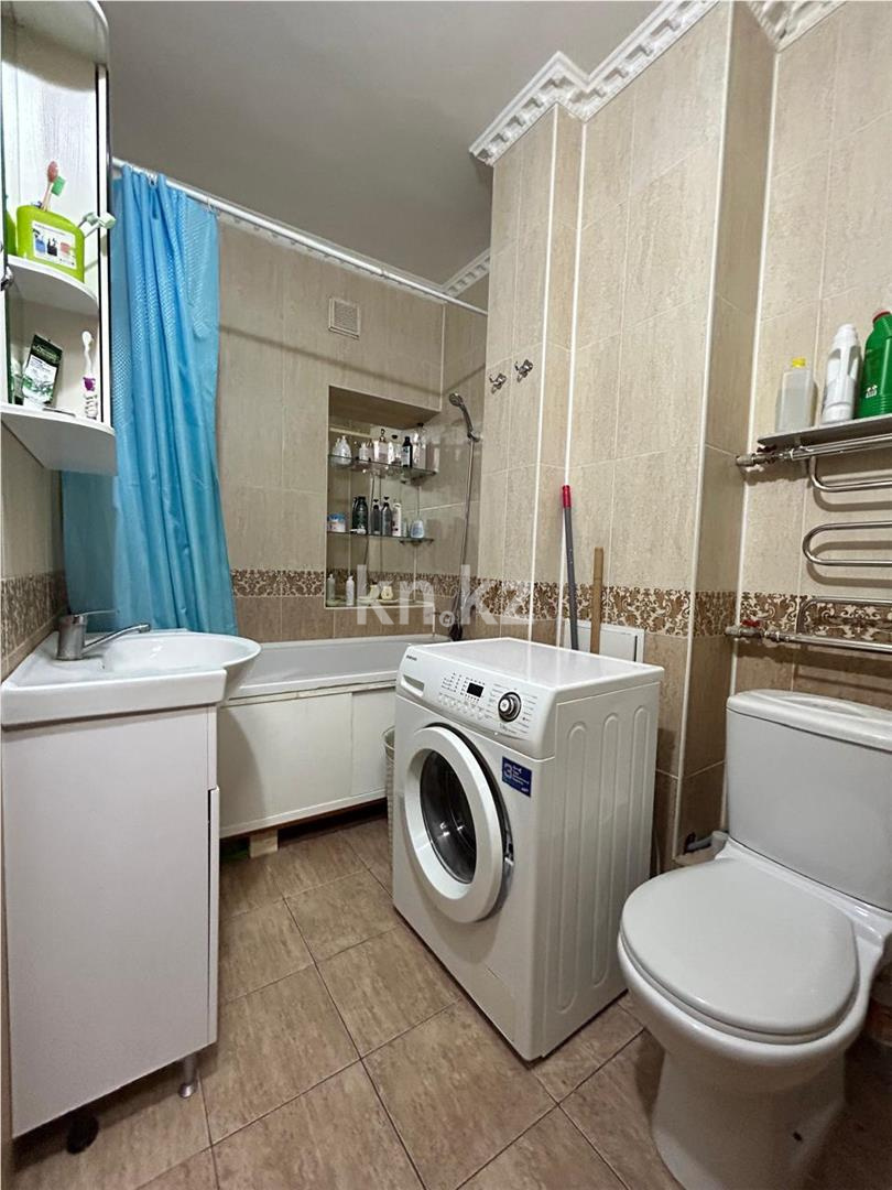 Продажа 3-комнатной квартиры, 69.8 м², ул. Валиханова в Астане - фото 10