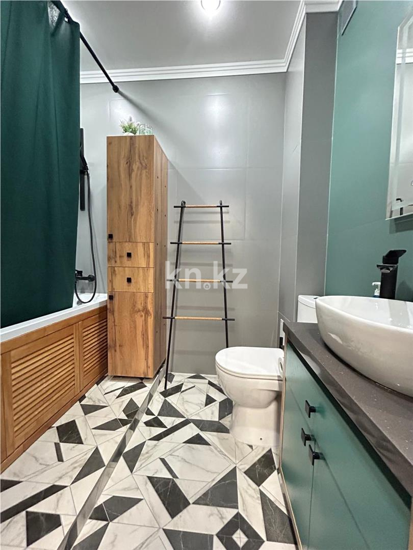 Продажа 4-комнатной квартиры, 105 м², ул. Иманбаевой в Астане - фото 12