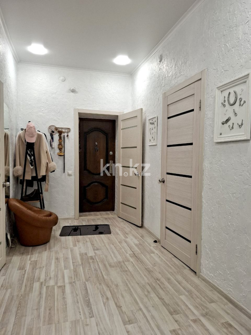 Продажа 3-комнатной квартиры, 85.3 м² в Усть-Каменогорске - фото 13