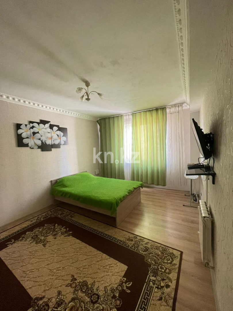 Аренда 3-комнатной квартиры посуточно, 170 м², ул. Сарайшык, дом  40 в Астане - фото 4