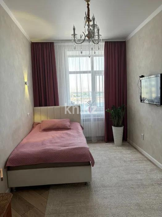 Продажа 4-комнатной квартиры, 113 м², пр. Шахтеров, дом  73/1 в Караганде - фото 2