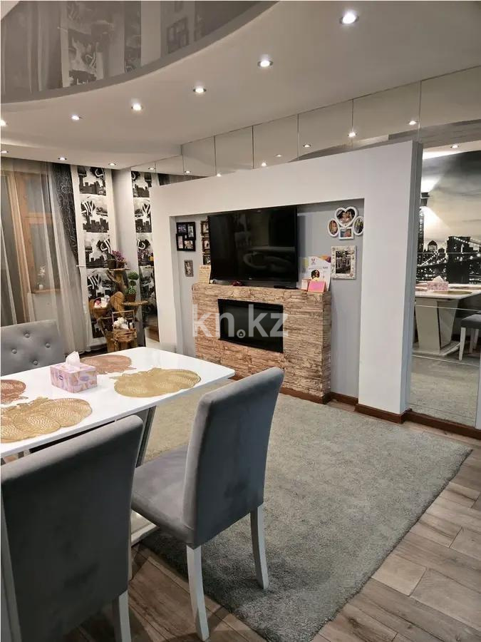 Продажа 5-комнатной квартиры, 102 м², мкр-н 10, дом  13 в Алматы - фото 2