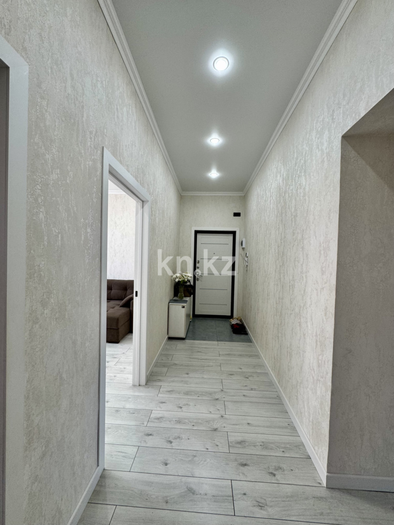 Продажа 2-комнатной квартиры, 65 м², ул. Муканова, дом  51/8 в Караганде - фото 21