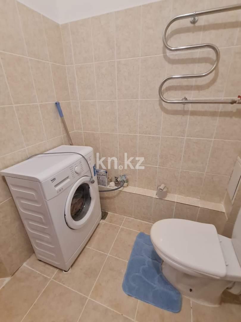 Аренда 1-комнатной квартиры, 50 м², ул. Шевченко, дом  10/4 - пр. Сарыарка в Астане - фото 12