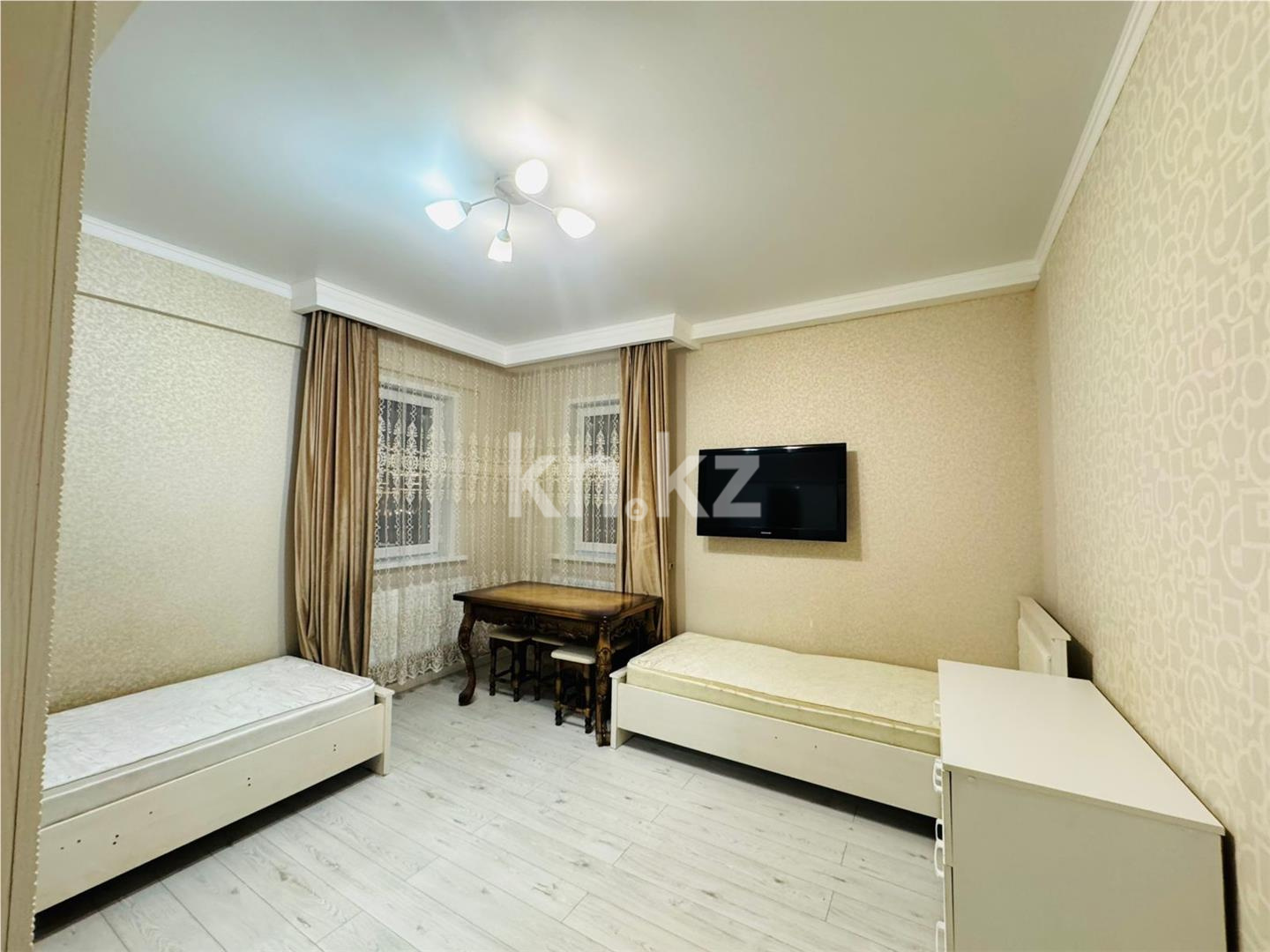 Продажа 3-комнатной квартиры, 85 м², ул. Аманжолова в Астане - фото 4