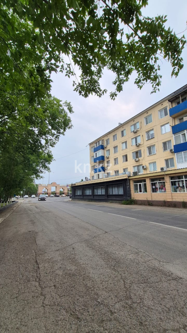 Продажа 3-комнатной квартиры, 64 м², мкр-н Авангард-3, дом  49 в Атырау