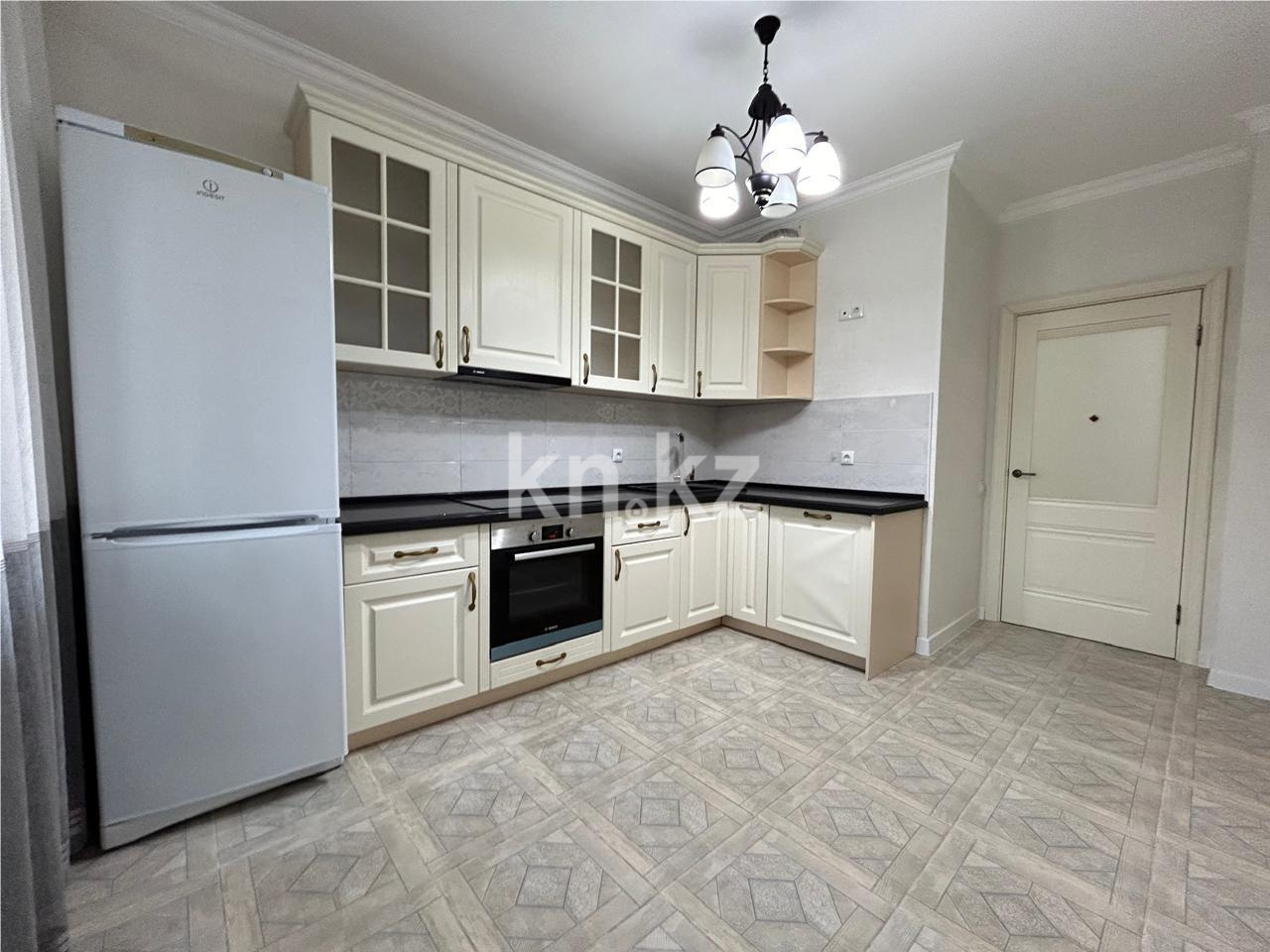 Продажа 4-комнатной квартиры, 134 м², ул. Нарикбаева в Астане - фото 2