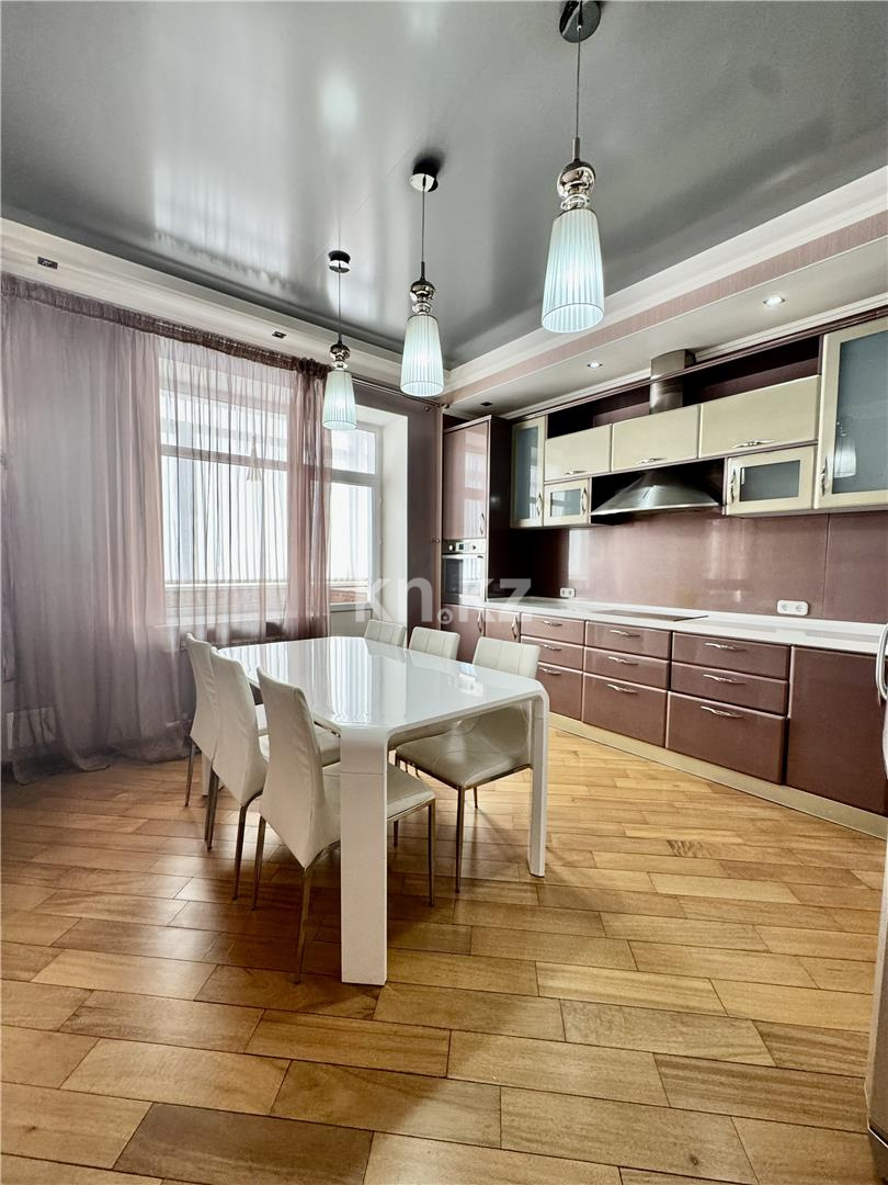Продажа 6-комнатной квартиры, 227 м², ул. Ерубаева, дом  50/6 в Караганде - фото 7