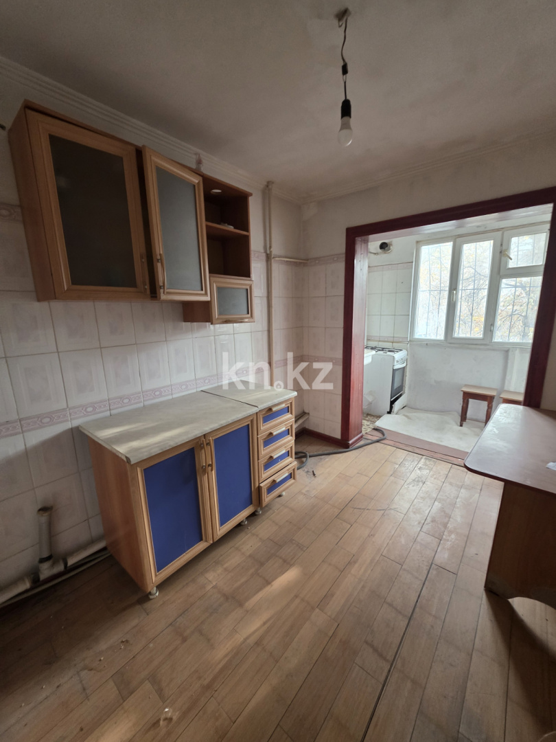 Продажа 3-комнатной квартиры, 58.9 м², 8 мкр, дом  6 в Шымкенте - фото 3