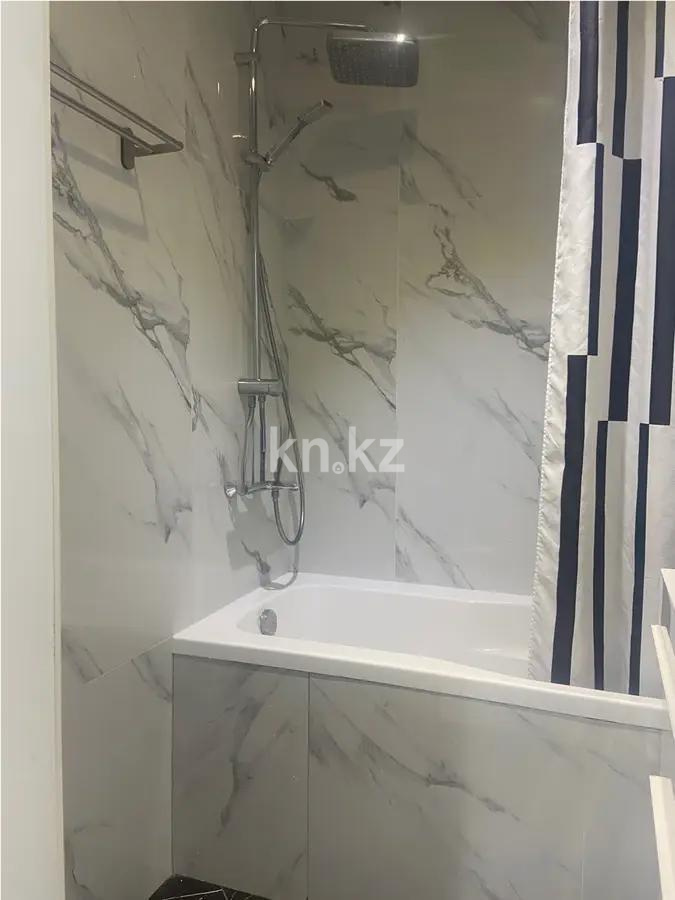 Продажа 3-комнатной квартиры, 61.7 м², пр. Достык, дом  53 в Алматы - фото 2