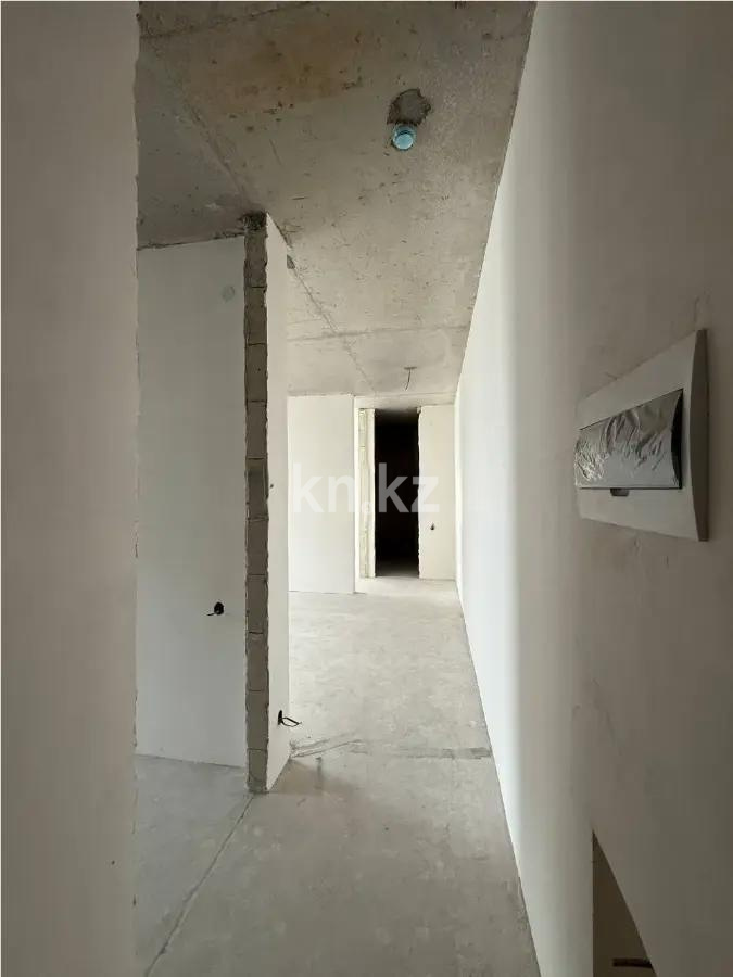 Продажа 2-комнатной квартиры, 60 м², ул. Райымбек батыра, дом  2 стр в Астане - фото 4