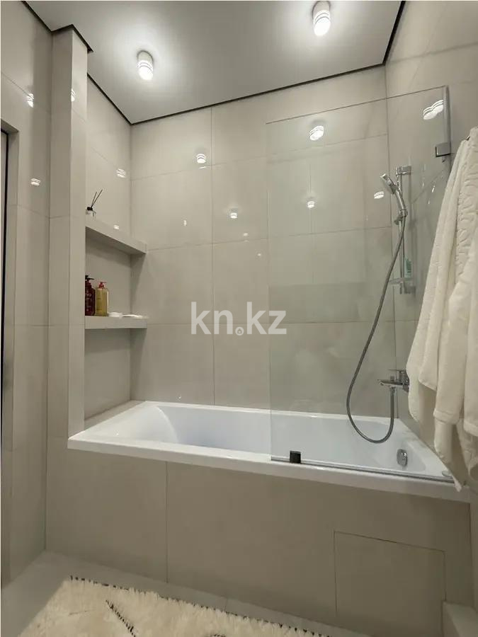 Продажа 4-комнатной квартиры, 160 м², пр. Аль-Фараби, дом  41/6 в Алматы - фото 2