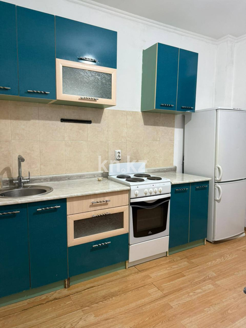 Аренда 1-комнатной квартиры, 40 м² в Астане