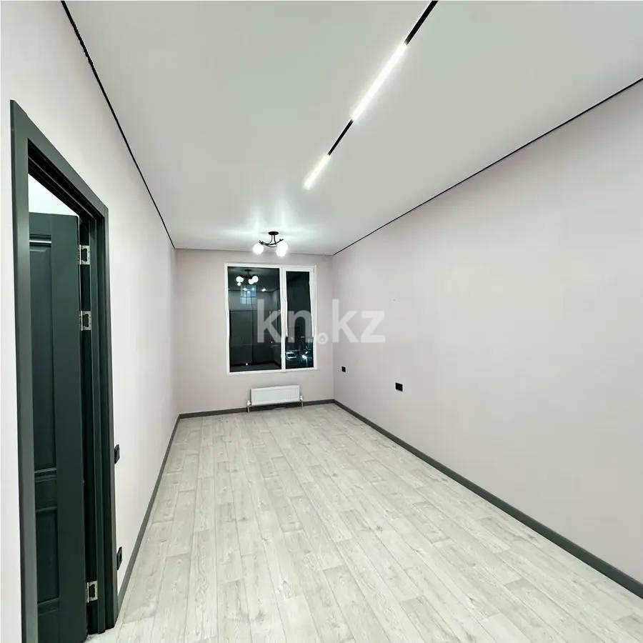 Продажа 2-комнатной квартиры, 72 м², пр. Райымбека, дом  348/1 в Алматы - фото 2