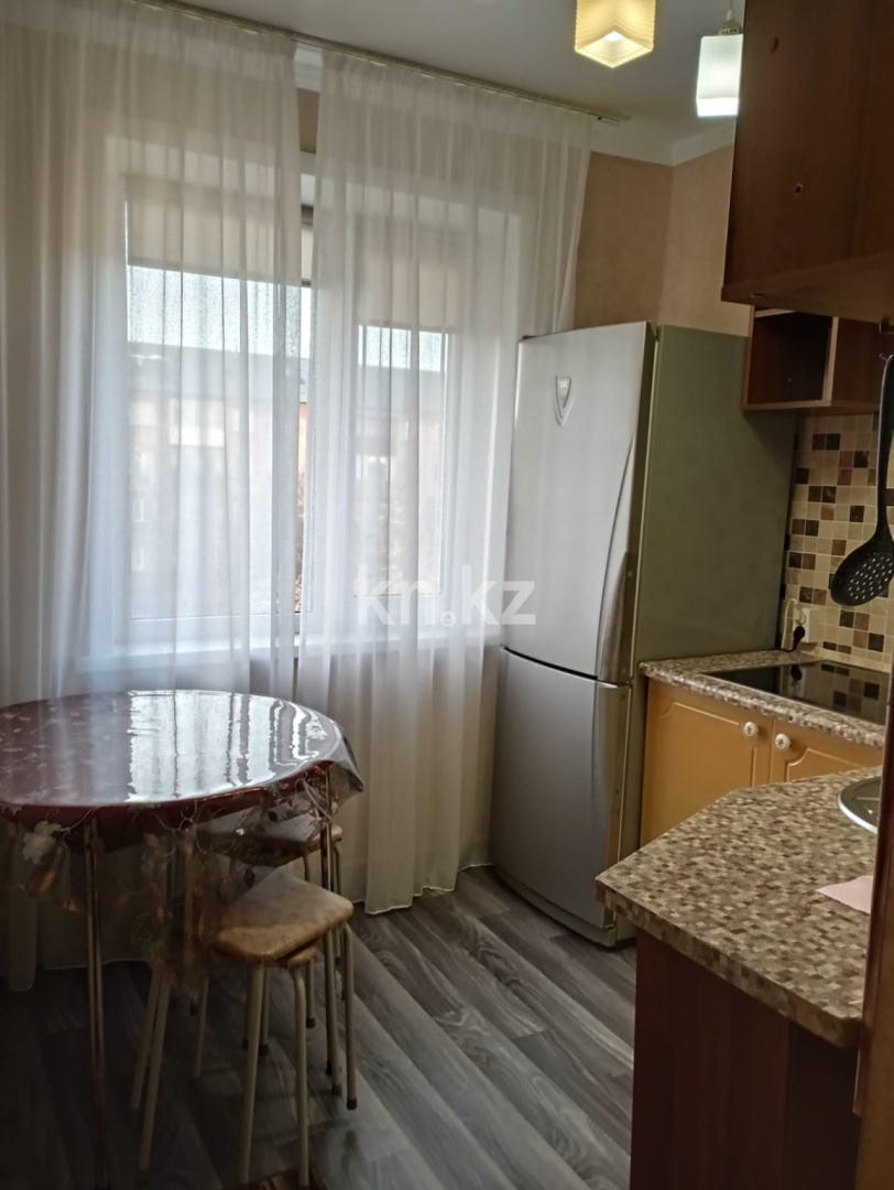 Аренда 2-комнатной квартиры посуточно, 50 м², Бектурова, дом  25 в Павлодаре - фото 5