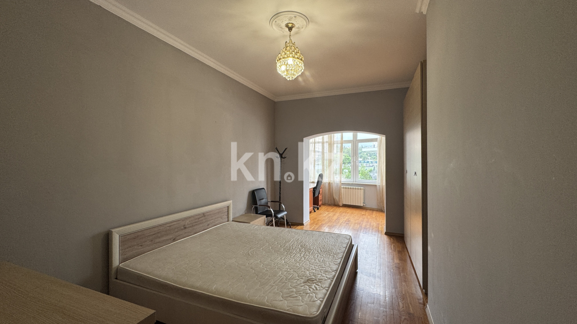 Продажа 5-комнатной квартиры, 186.4 м², мкр-н Самал-3 в Алматы - фото 14