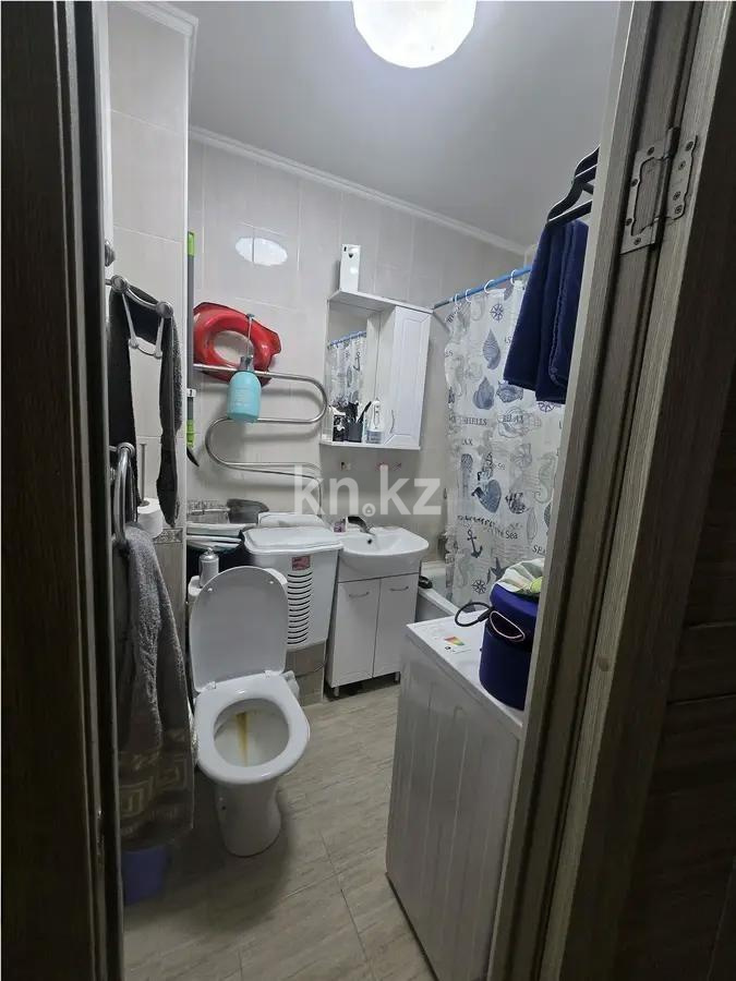 Продажа 2-комнатной квартиры, 45 м², мкр-н 4, дом  27 в Алматы - фото 4